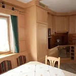 Kleinreiterhof Limmer 아파트 *